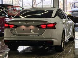 نيسان ألتيما